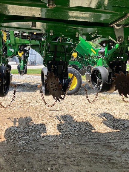 2023 John Deere 1775NT Planter