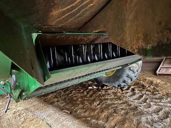 2007 John Deere 9560 STS Combine