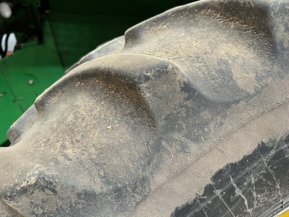 2007 John Deere 9560 STS Combine