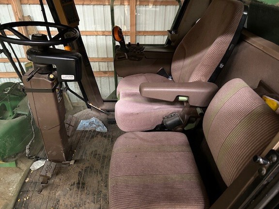 2007 John Deere 9560 STS Combine