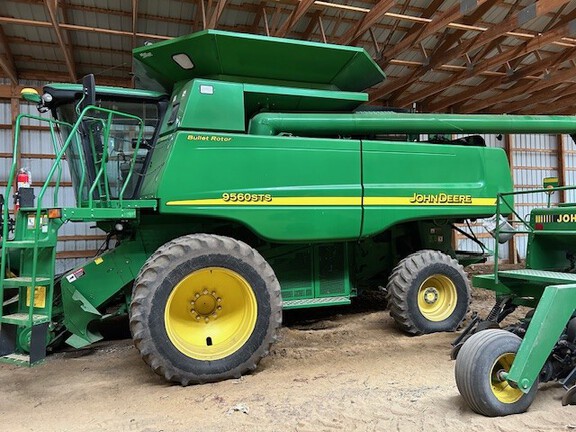 2007 John Deere 9560 STS Combine