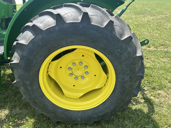 2022 John Deere 5065E Tractor