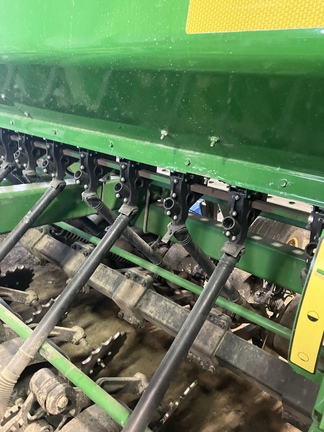 1998 John Deere 1560 Drill