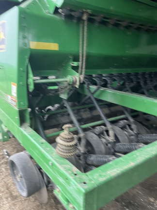 1998 John Deere 1560 Drill