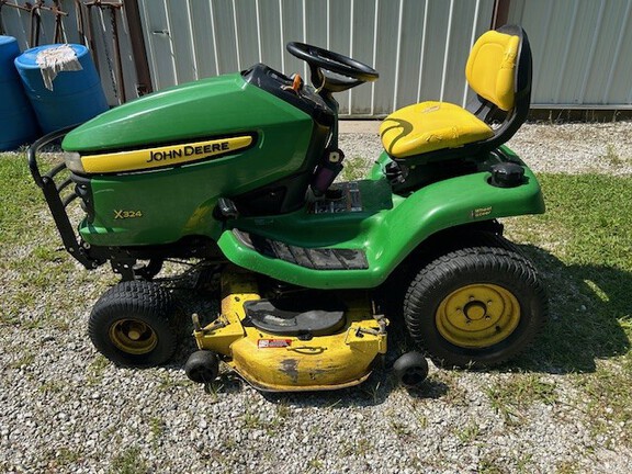 2010 John Deere X324 Garden Tractor