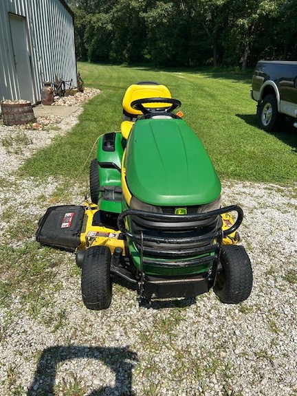 2010 John Deere X324 Garden Tractor