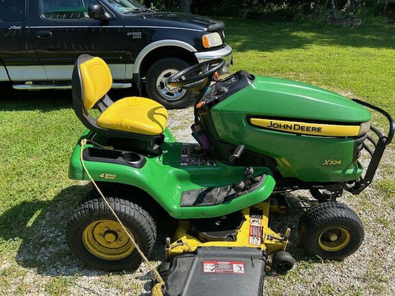 2010 John Deere X324 Garden Tractor