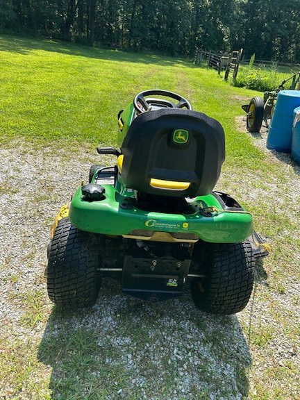 2010 John Deere X324 Garden Tractor