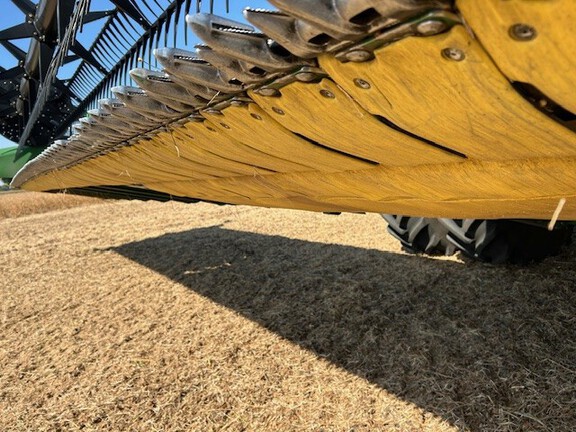 2020 John Deere 745FD Header Combine