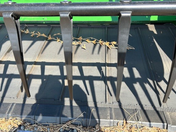 2020 John Deere 745FD Header Combine