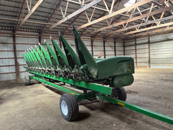 2016 John Deere 612FC Header Corn Head