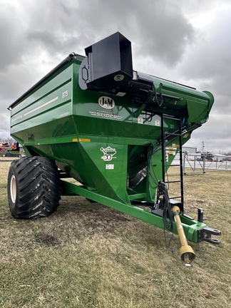 2010 J&M 875-18 Grain Cart