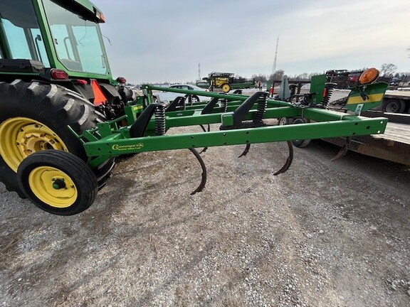 2014 John Deere 610 Chisel Plow