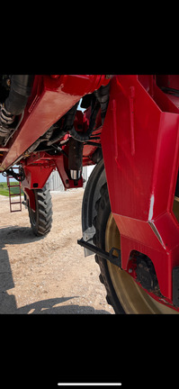 2011 Miller Pro Nitro 4275 Sprayer/High Clearance