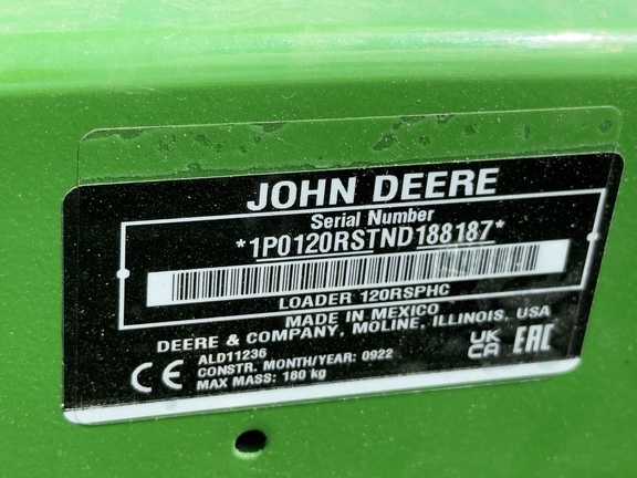 2022 John Deere 2025R Tractor Compact