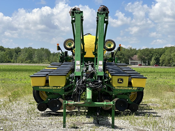 2006 John Deere 1770NT Planter