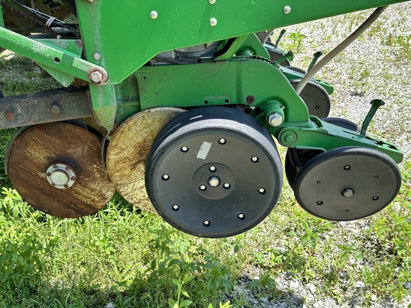 2006 John Deere 1770NT Planter