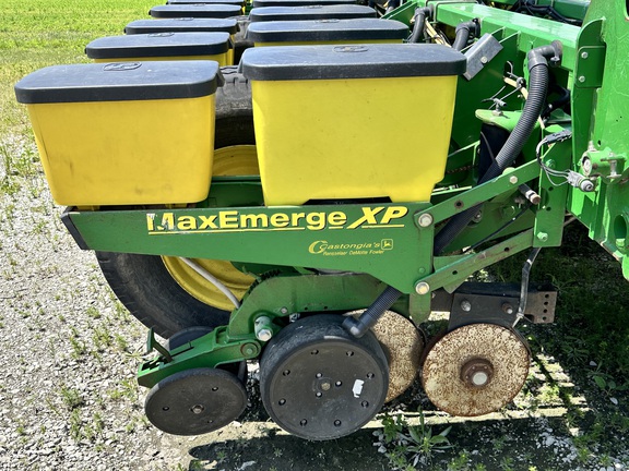 2006 John Deere 1770NT Planter