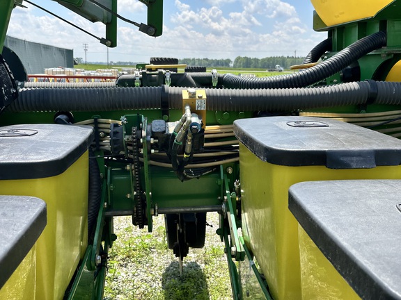 2006 John Deere 1770NT Planter