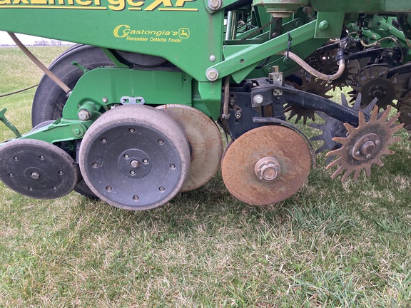 2011 John Deere 1770NT Planter