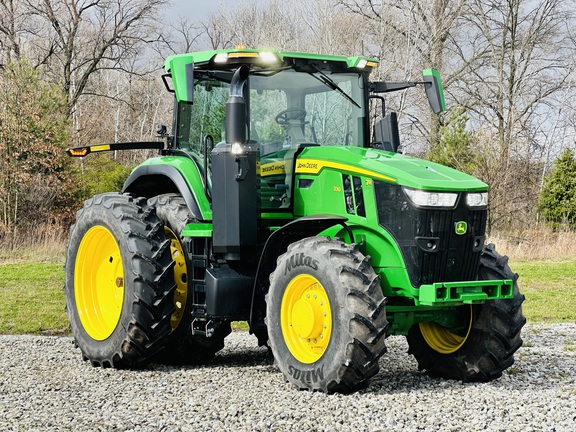 2021 John Deere 7R 230 Tractor