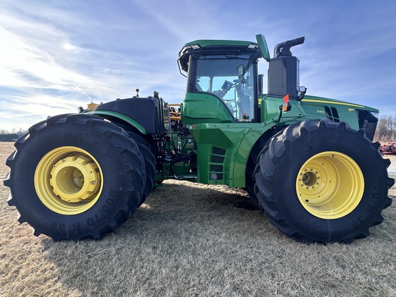 2024 John Deere 9R 540 Tractor 4WD