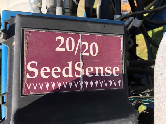 2000 Kinze 3600 Planter