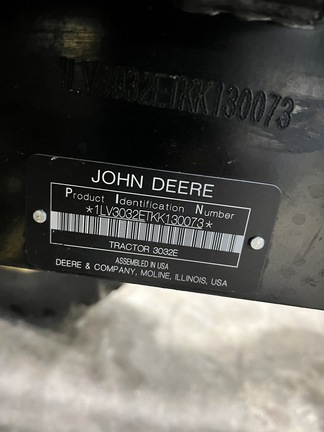 2019 John Deere 3032E Tractor Compact