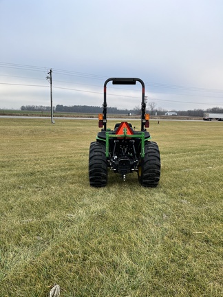 2019 John Deere 3032E Tractor Compact