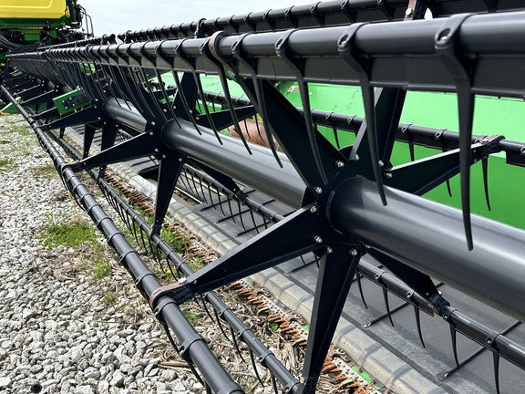 2013 John Deere 640FD Header Combine