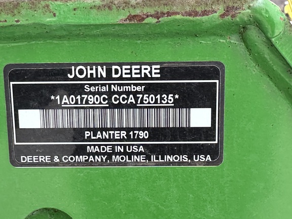 2012 John Deere 1790 Planter