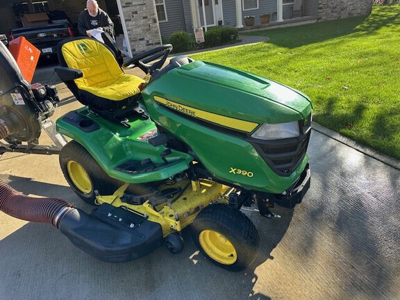 2022 John Deere X390 Garden Tractor