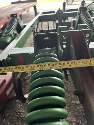 John Deere 712 Chisel Plow