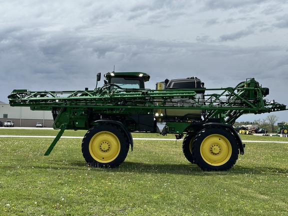 2024 John Deere 412R Sprayer/High Clearance