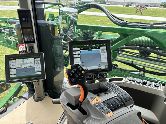 2024 John Deere 412R Sprayer/High Clearance