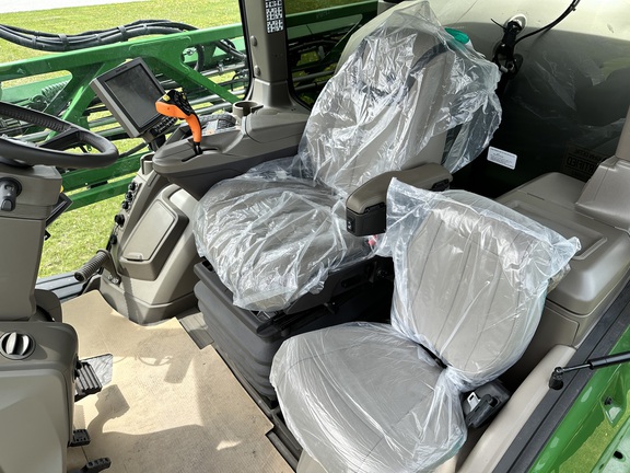 2024 John Deere 412R Sprayer/High Clearance