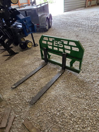 2022 Misc 48" Tractor Attachment