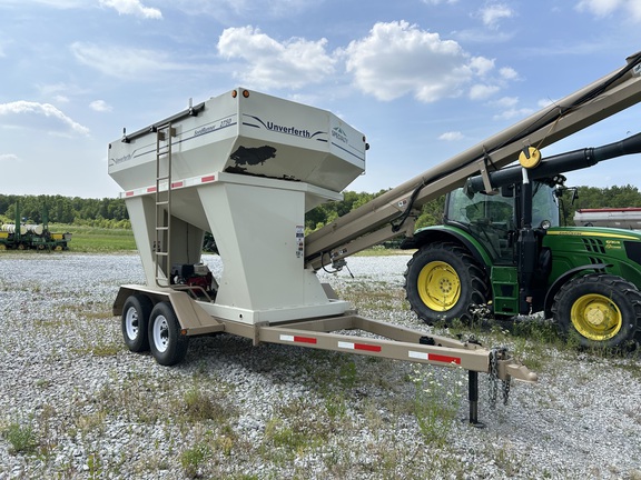 2007 Unverferth 2750 Tender