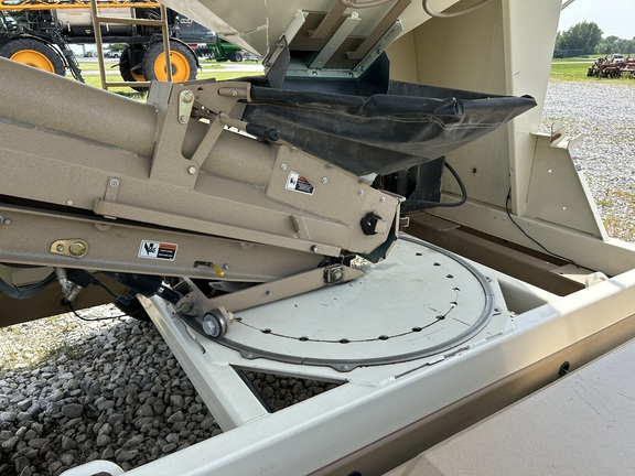 2007 Unverferth 2750 Tender