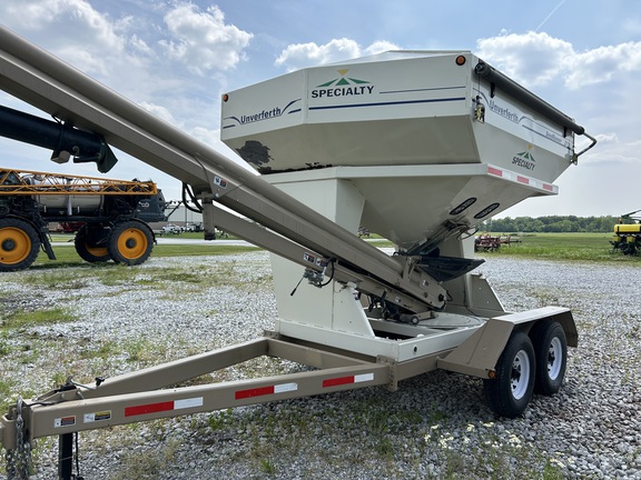 2007 Unverferth 2750 Tender