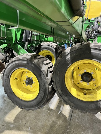 2024 John Deere DB60 Planter