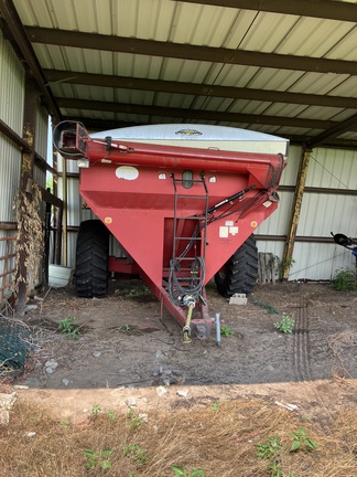 1993 J&M 675-14 Grain Cart