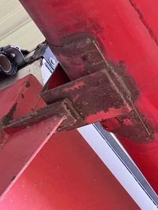 1993 J&M 675-14 Grain Cart