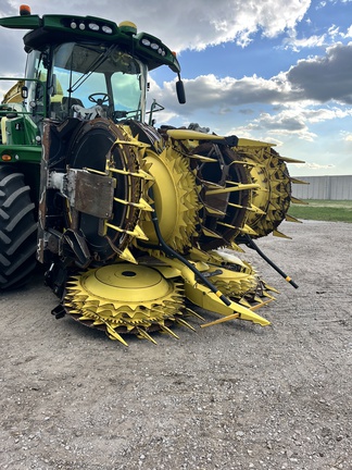 2022 John Deere 772 Header Forage
