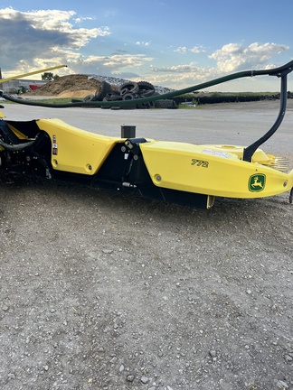 2022 John Deere 772 Header Forage