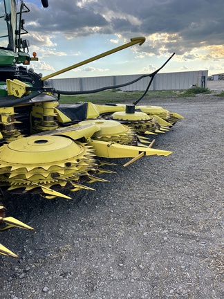 2022 John Deere 772 Header Forage