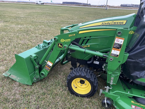 2018 John Deere 1025R Tractor Compact