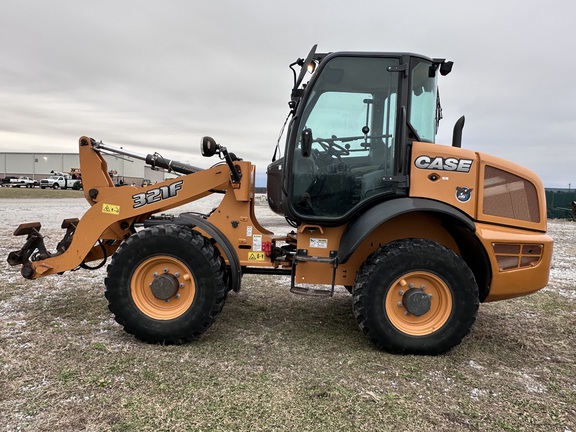 2015 Case 321F Compact Utility Loader