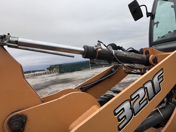 2015 Case 321F Compact Utility Loader