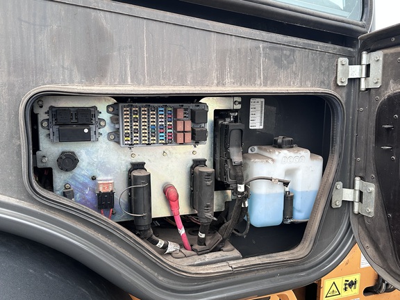 2015 Case 321F Compact Utility Loader